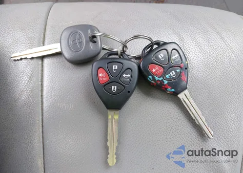 2011 Toyota Camry Le from USA, damaged, VIN 4T1BF3EK7BU766835